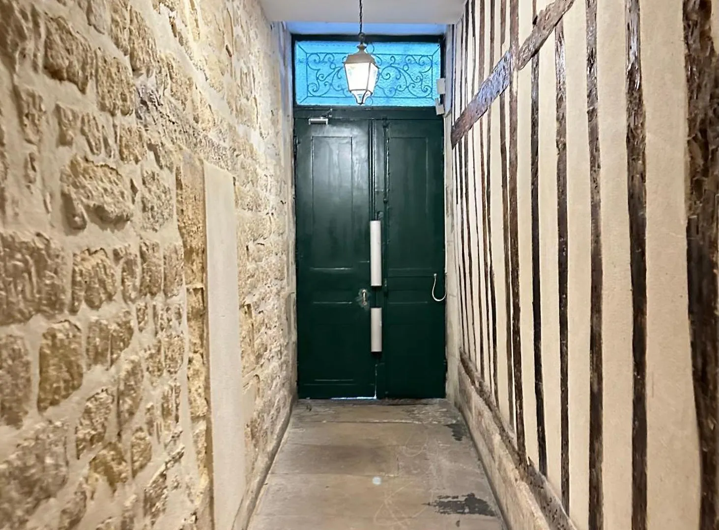 Spacious Studio In Saint-Germain-Des-Pres París Francia