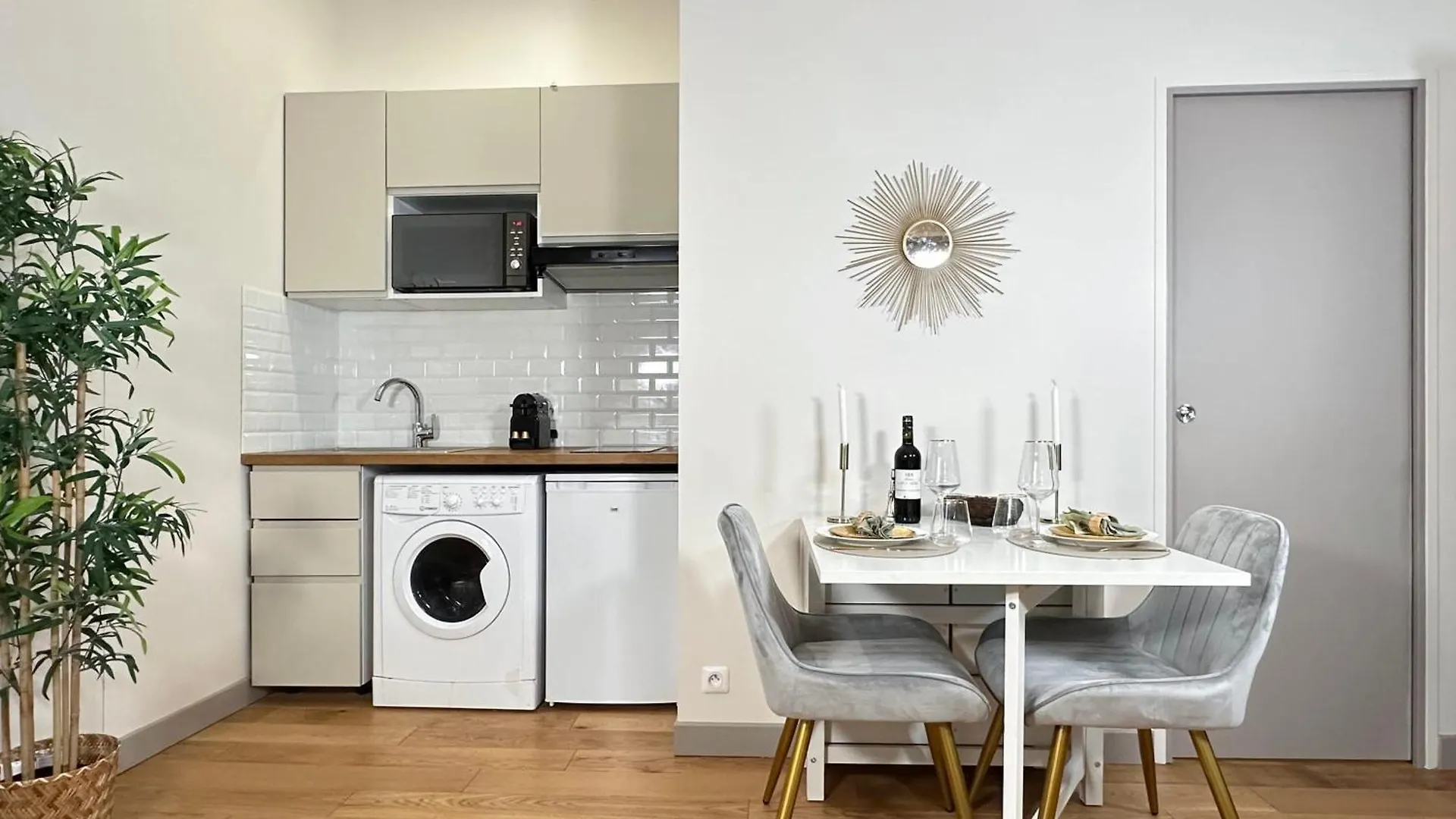 Spacious Studio In Saint-Germain-Des-Pres Paris França