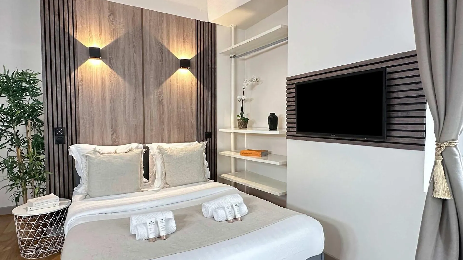 Spacious Studio In Saint-Germain-Des-Pres Paris 0*,  França